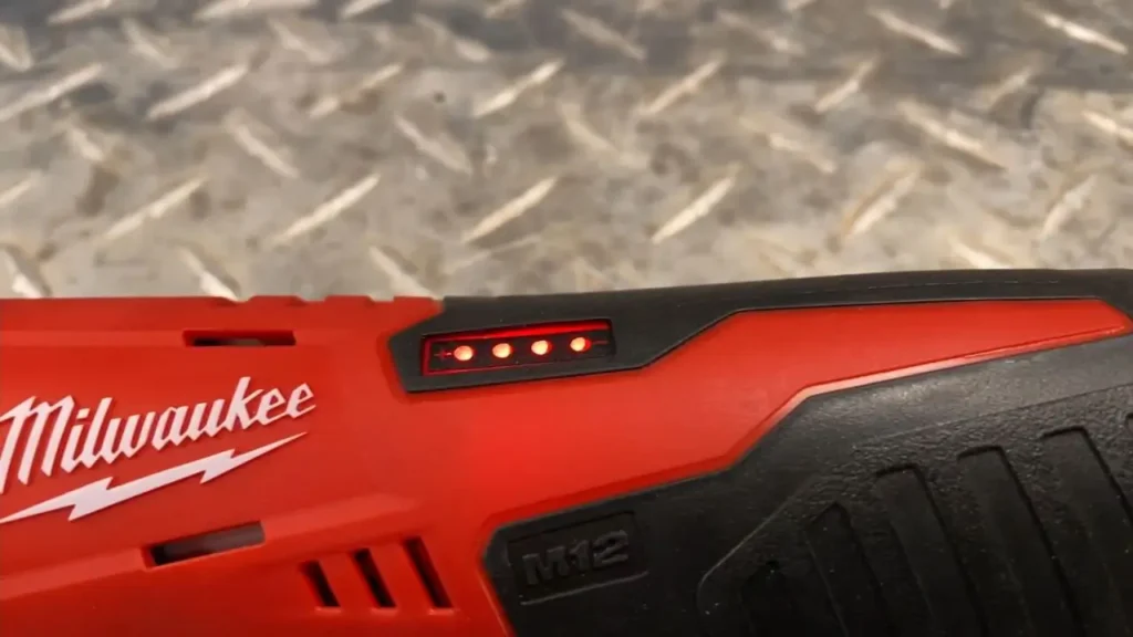 Milwaukee M12 battery indicator lights on the 2457 ratchet