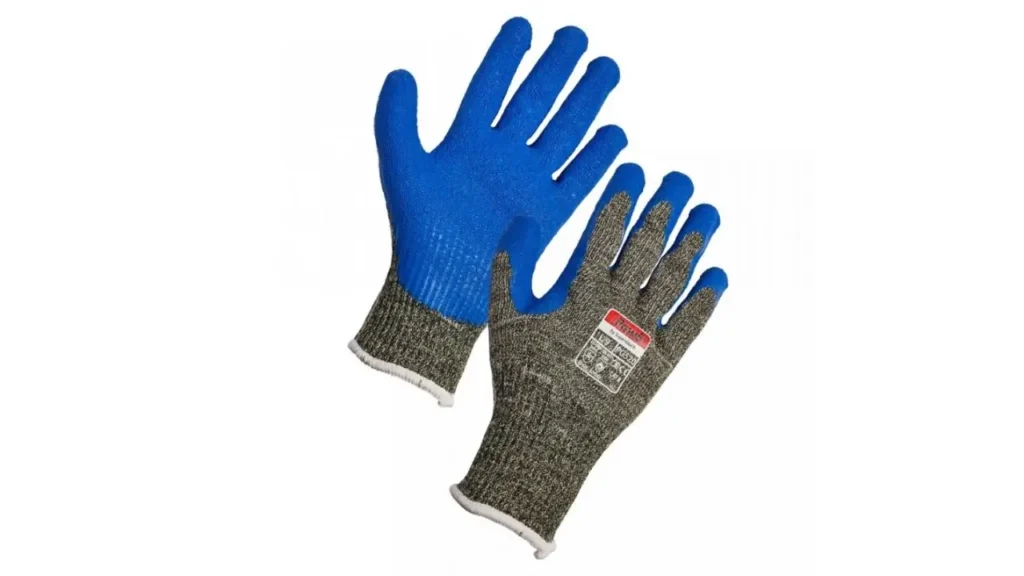 A pair of Pawā PG520 gloves, showing the Kevlar liner and blue latex crinkle coating for heat resistance and grip.